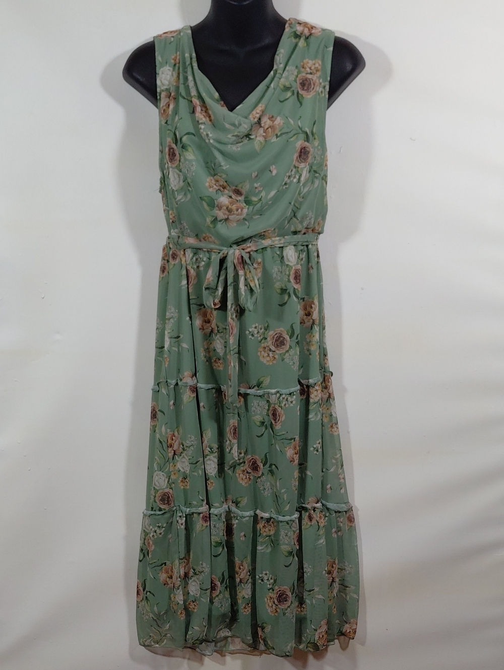Lark & Grey Sleeveless Floral Cowl Neck Knee Length Dress in Sage Green XL